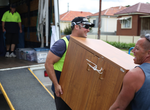 moving-company-mattydale furniture moving
